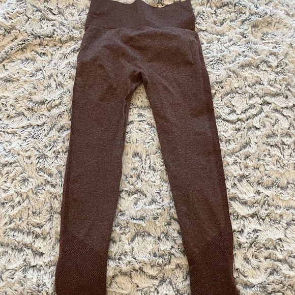 New Leggings - Picture 2 of 3